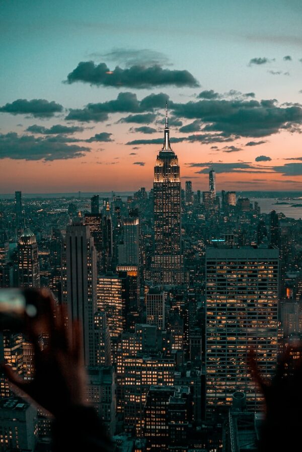 Empire State Building Night View 600x899 